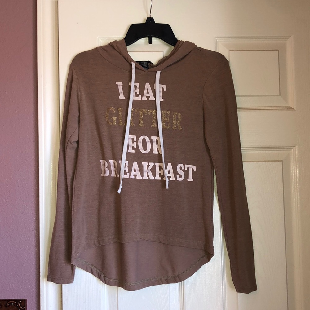 Pullover shirt/light hoodie